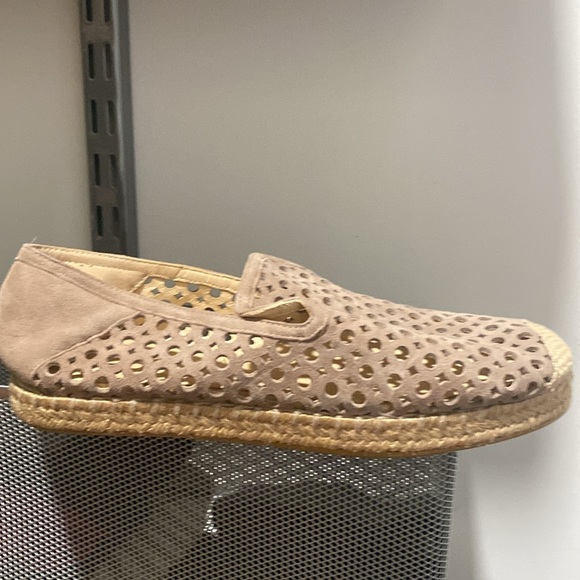 Stuart Weitzman cut out suede loafer - Picture 2 of 2